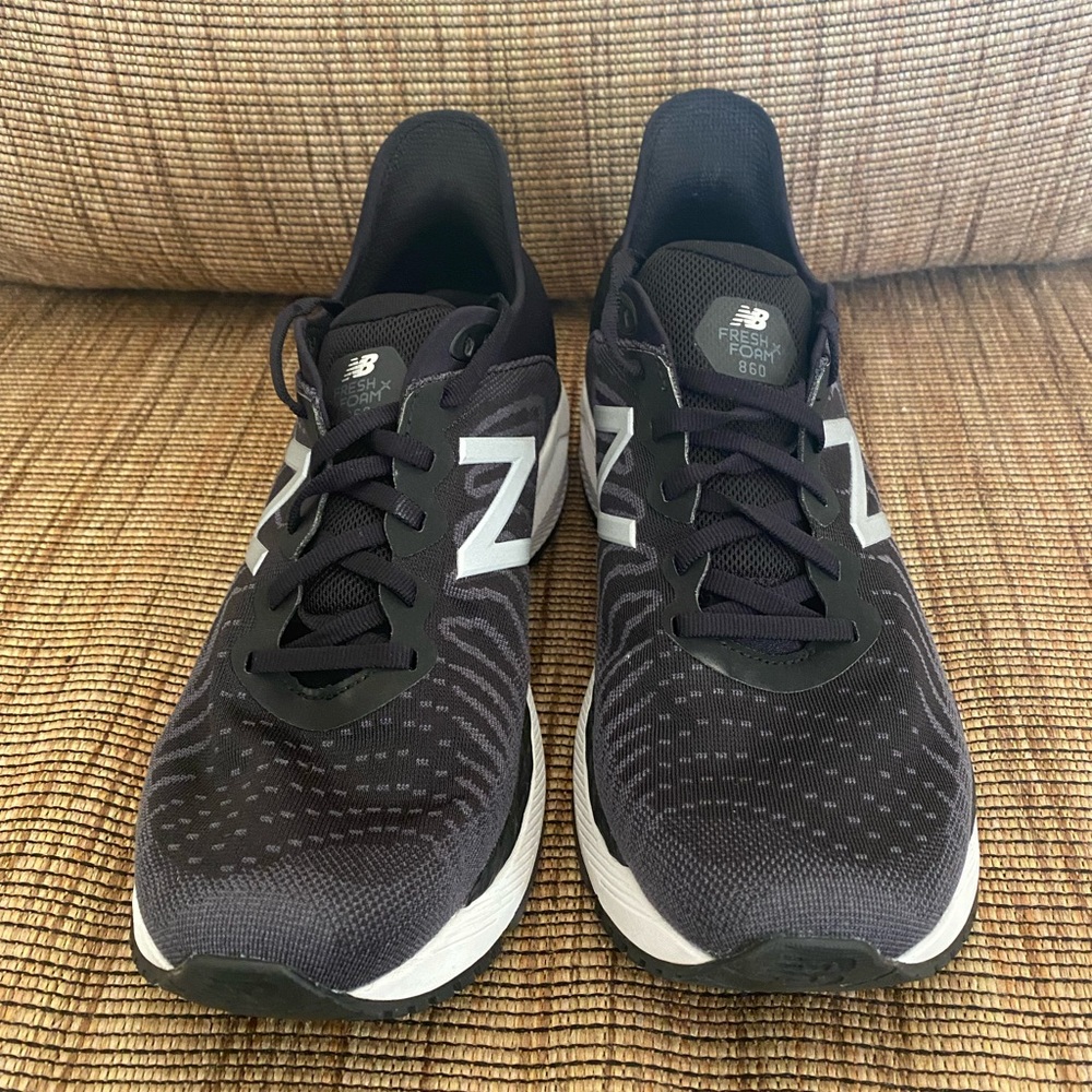 Men’s New balance 860s running shoes